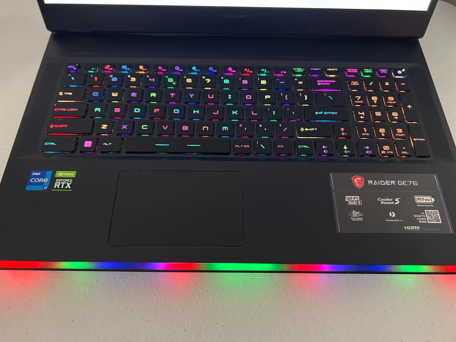 MSI GE76 Raider 17.3″ Gaming Laptop – i7-12700H, 16GB DDR5, RTX 3060, 1TB SSD