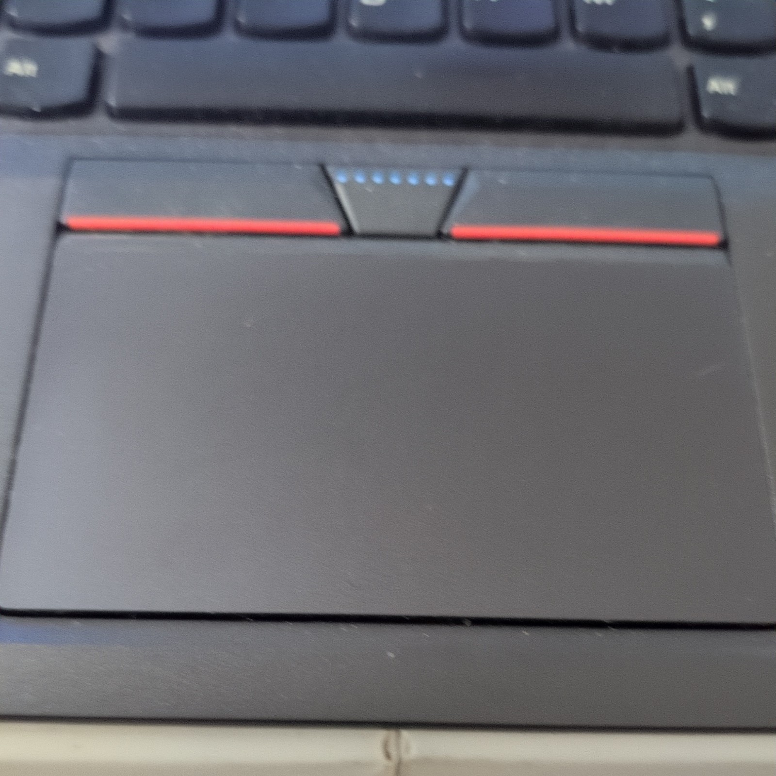 Lenovo ThinkPad T450 Core i5-5300U @ 2.30GHz 8GB RAM 500GB HDD Ubuntu