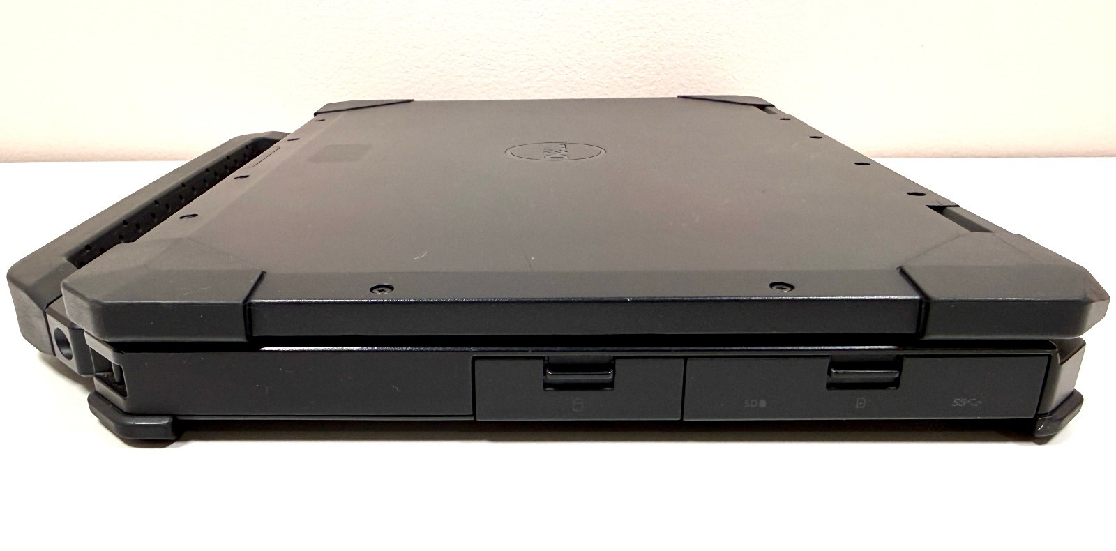 Dell Latitude 5420 Rugged 14″ Touch 1.7GHz Core i5-8350U 32GB RAM NO SSD or OS