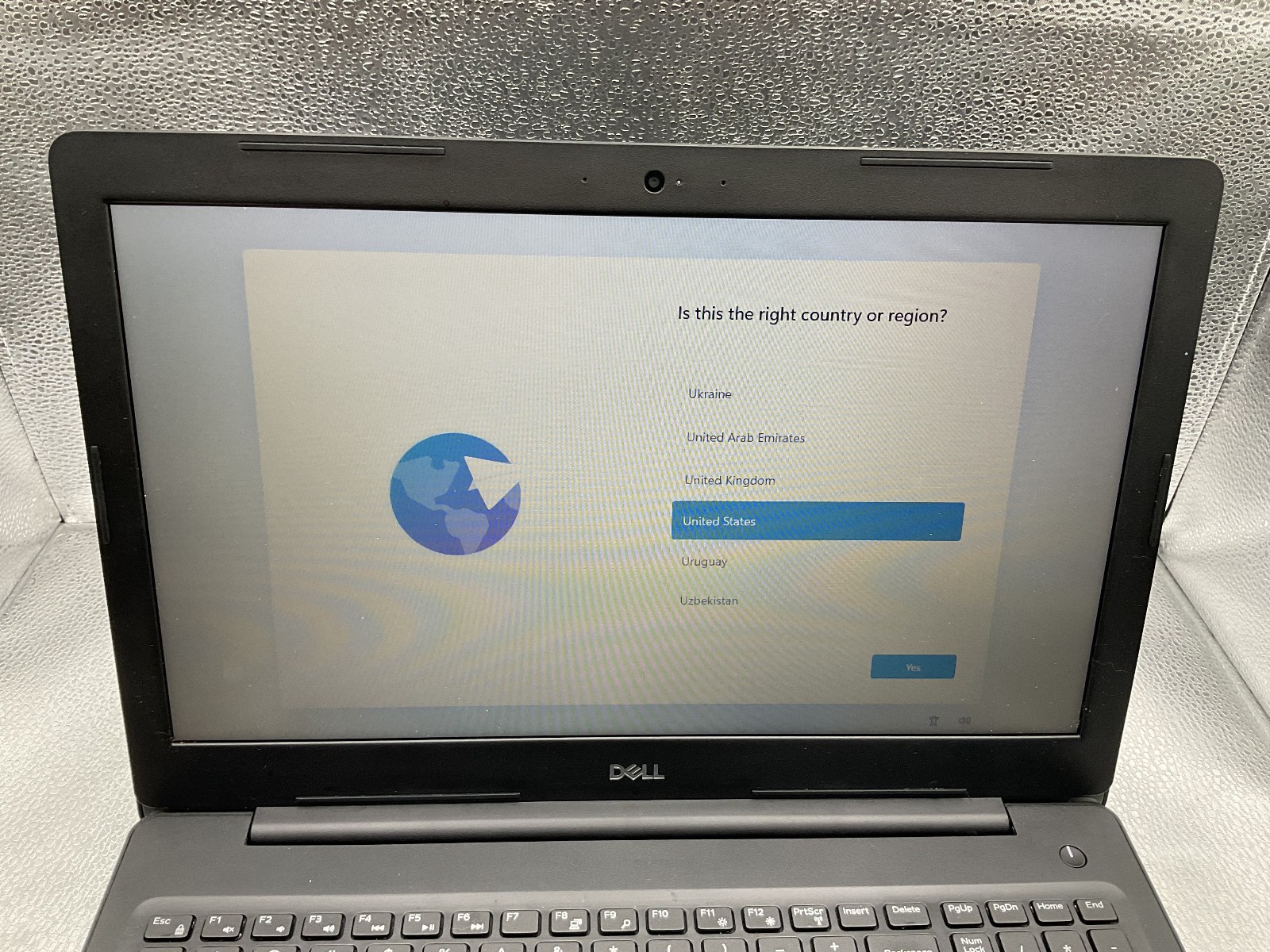 Dell Latitude 3590 14″ Laptop i3-7020U@2.30GHz 12GB RAM, 500GB SSD