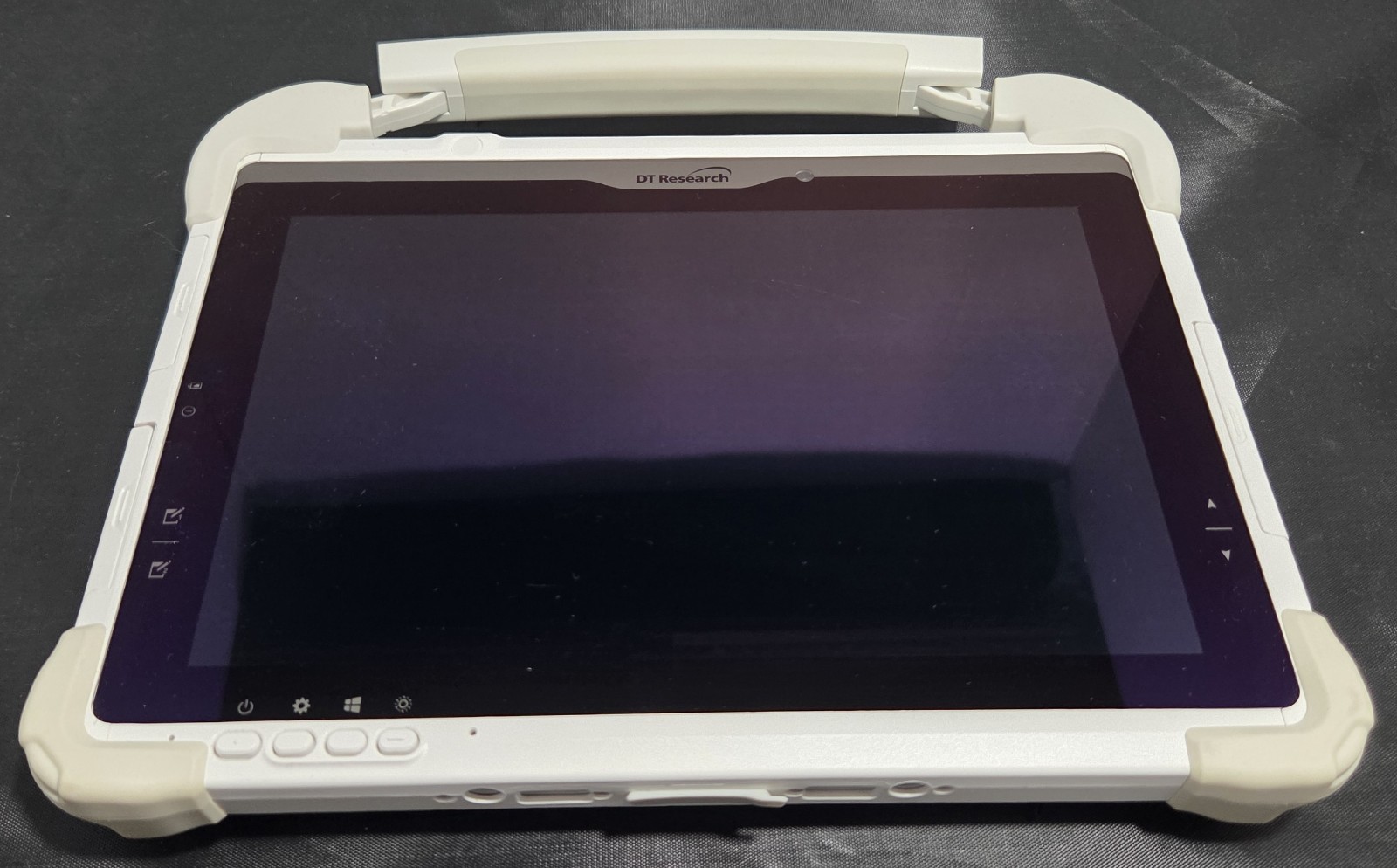 DT Research DT301KY Rugged Tablet 10.1″ Win11Pro 16GB 512GB + 65W USB-C Adapater