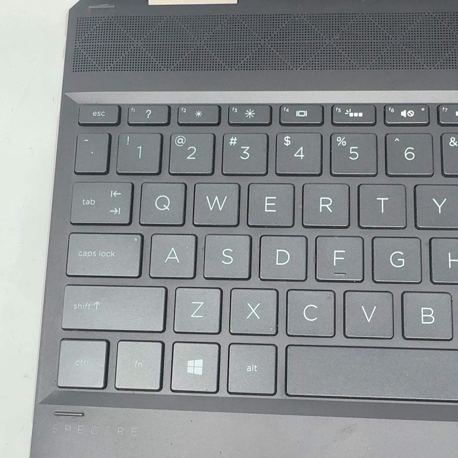 Broken HP Spectre x360 15-DF0033DX 15.6 i7-8565U 16GB RAM 500GB SSD Swollen Batt