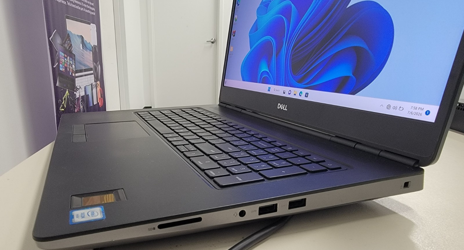 Dell Precision 7750 17″ FHD Xeon W-10885M 2.4GHz 128GB 2TB RTX 5000 W11PRO