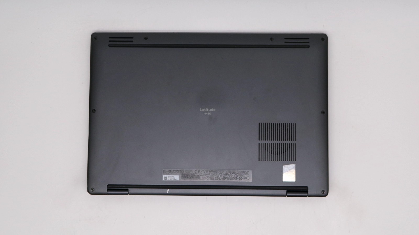 Dell Latitude 9430 14″ i7-1265u 32GB 1TB – Good