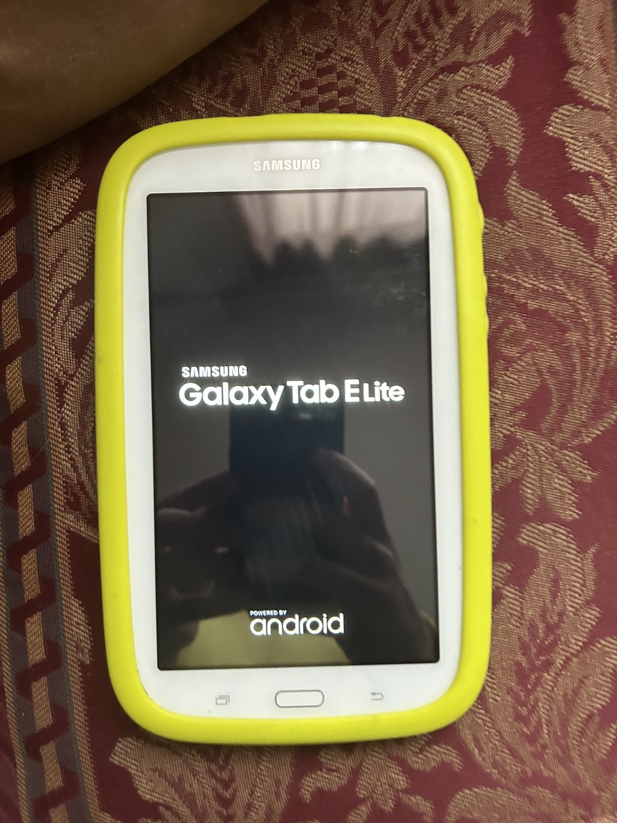 Samsung Galaxy Tab E Lite Android Tablet – White w/ Yellow Case