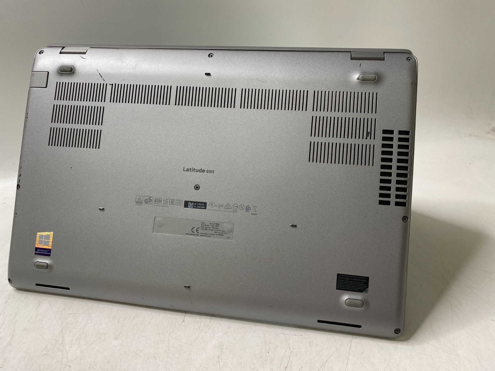 Dell Latitude 5511 15.6″ i7 16GB DDR4 256GB SSD MX250 Win11H- 50% Battery PARTS