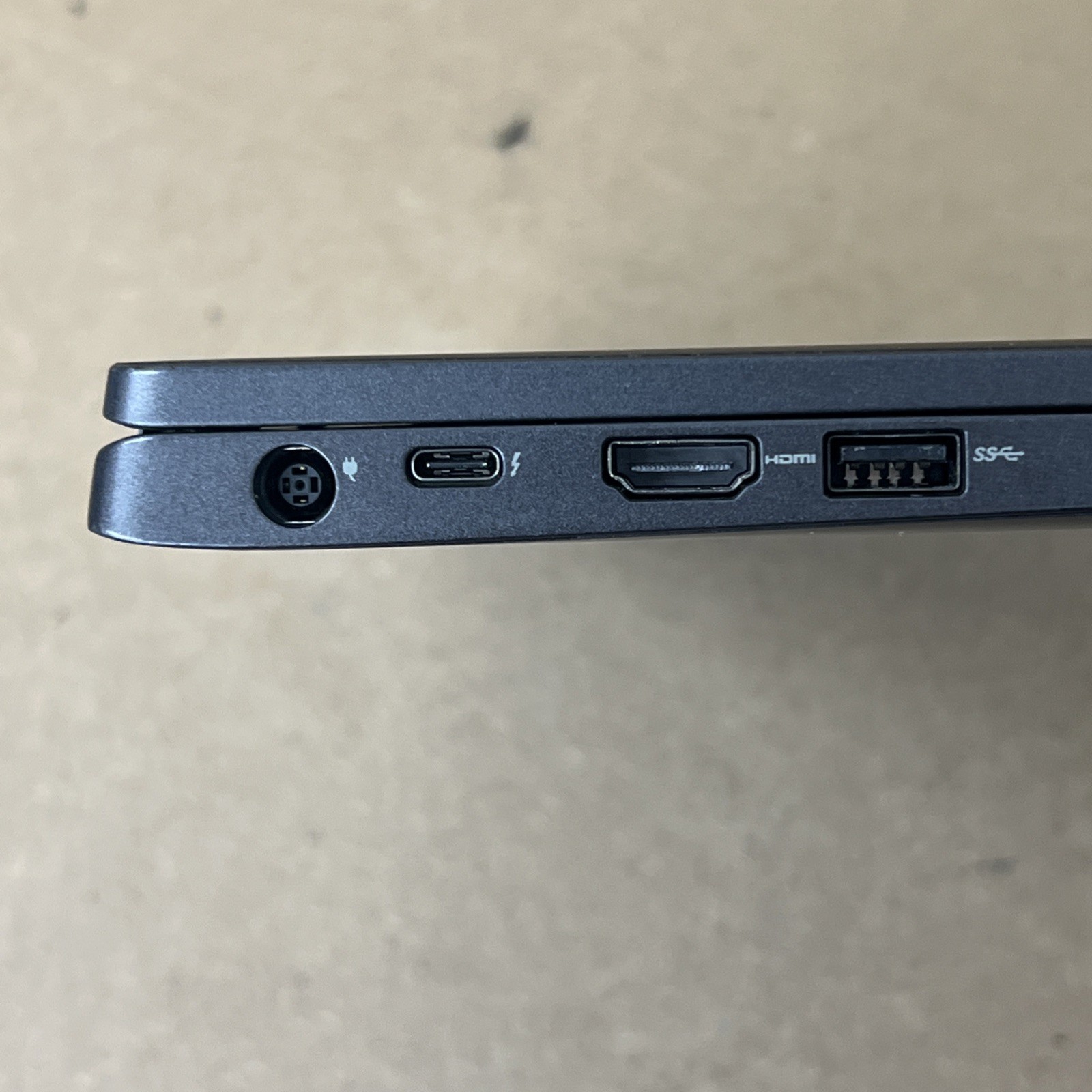 Dell Latitude 5300 2-in-1 i7-8665U 1.9GHz 32GB Ram 2TB SSD – Fair