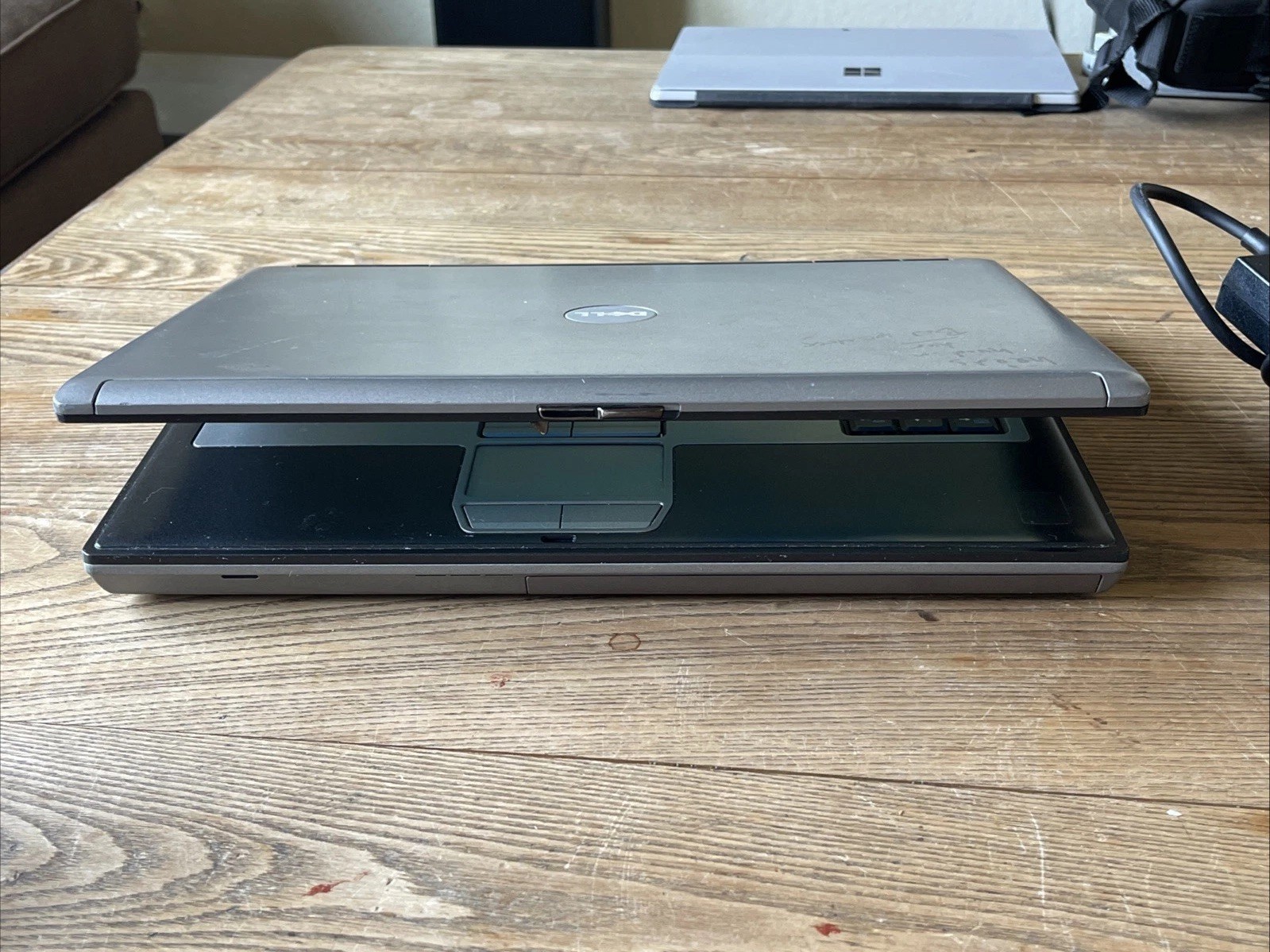 DELL D630 14″ Windows XP Laptop Core 2 Duo, nVidia, 120 SSD, DVD, RS232 Serial