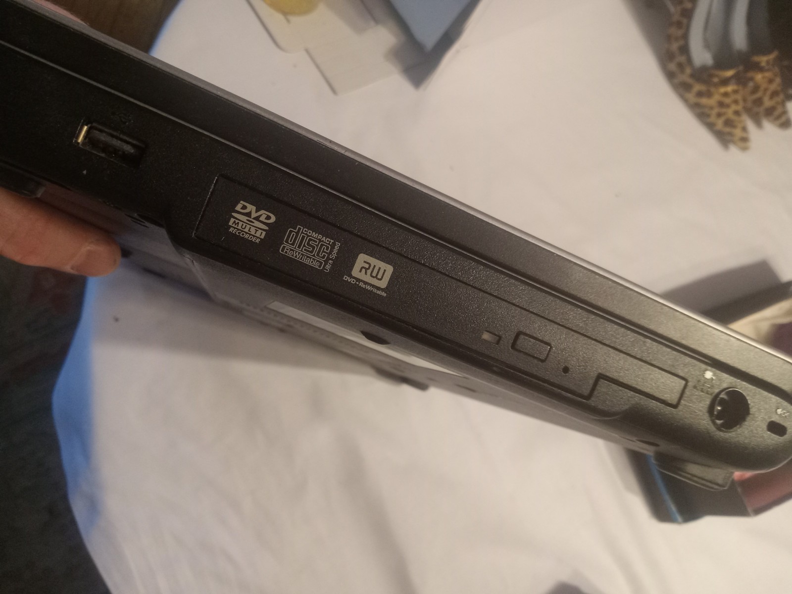 Toshiba Satellite PSLB8U-106061 Laptop Intel Pentium R Dual Core 2GB Working