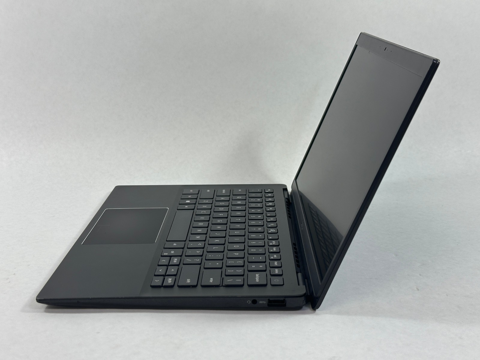 Dell Latitude 3301 13.3″ HD Laptop Core i3-8145U 4GB RAM 256GB SSD Win11 – READ