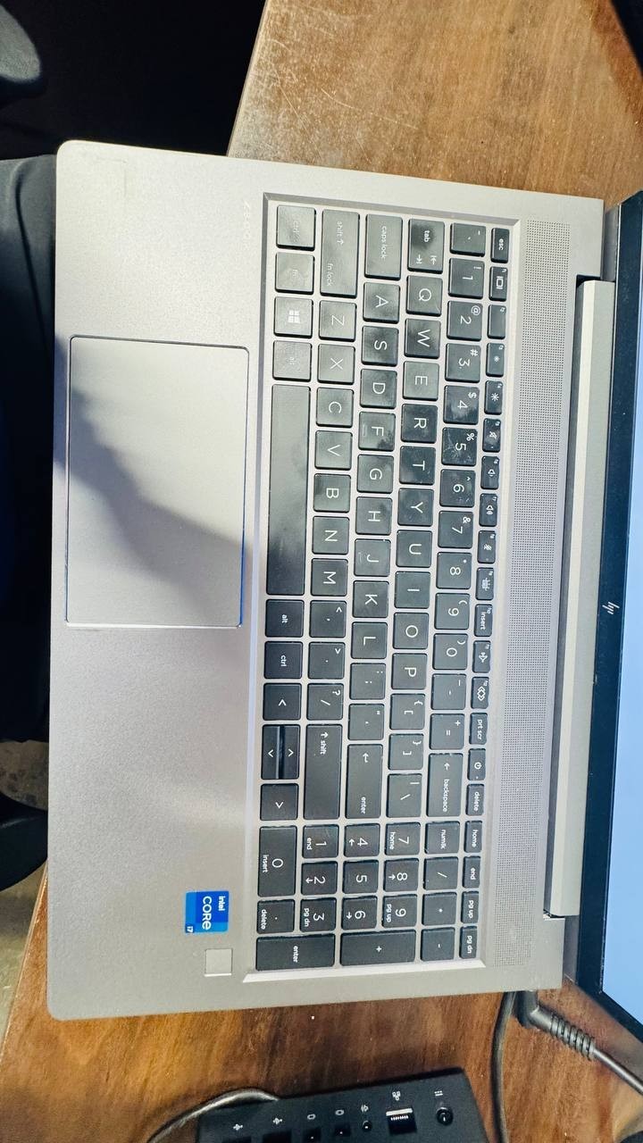 HP ZBOOK Power G8 15.6in (512GB SSD, Intel Core i7-11800H, 16GBRM win 11pro