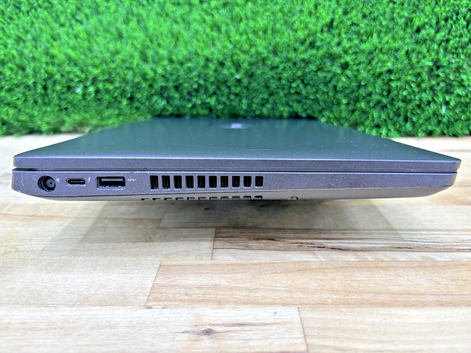 Dell Latitude 5401 14″ Intel i7-9th Gen 2.60GHz 16GB RAM 256GB SSD Win 11 Pro*