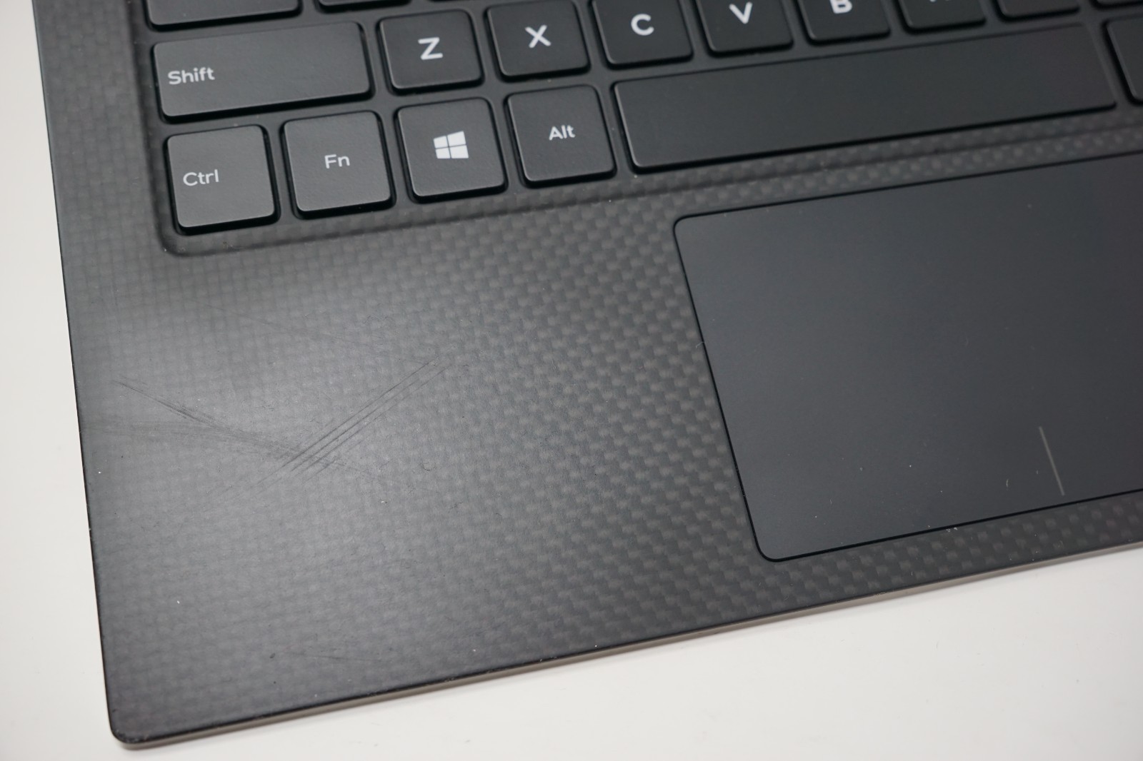 Dell XPS 13 9370 Core i7-8550U 1.80GHz 8GB Ram 256GB SSD 1080p Non-Touch Good.