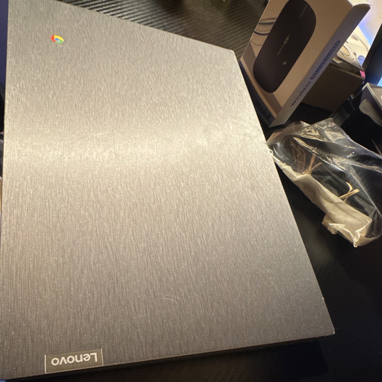 Lenovo 14″ Chromebook Laptop AMD A4 4GB RAM 32GB + Wireless Mouse & 65W Charger