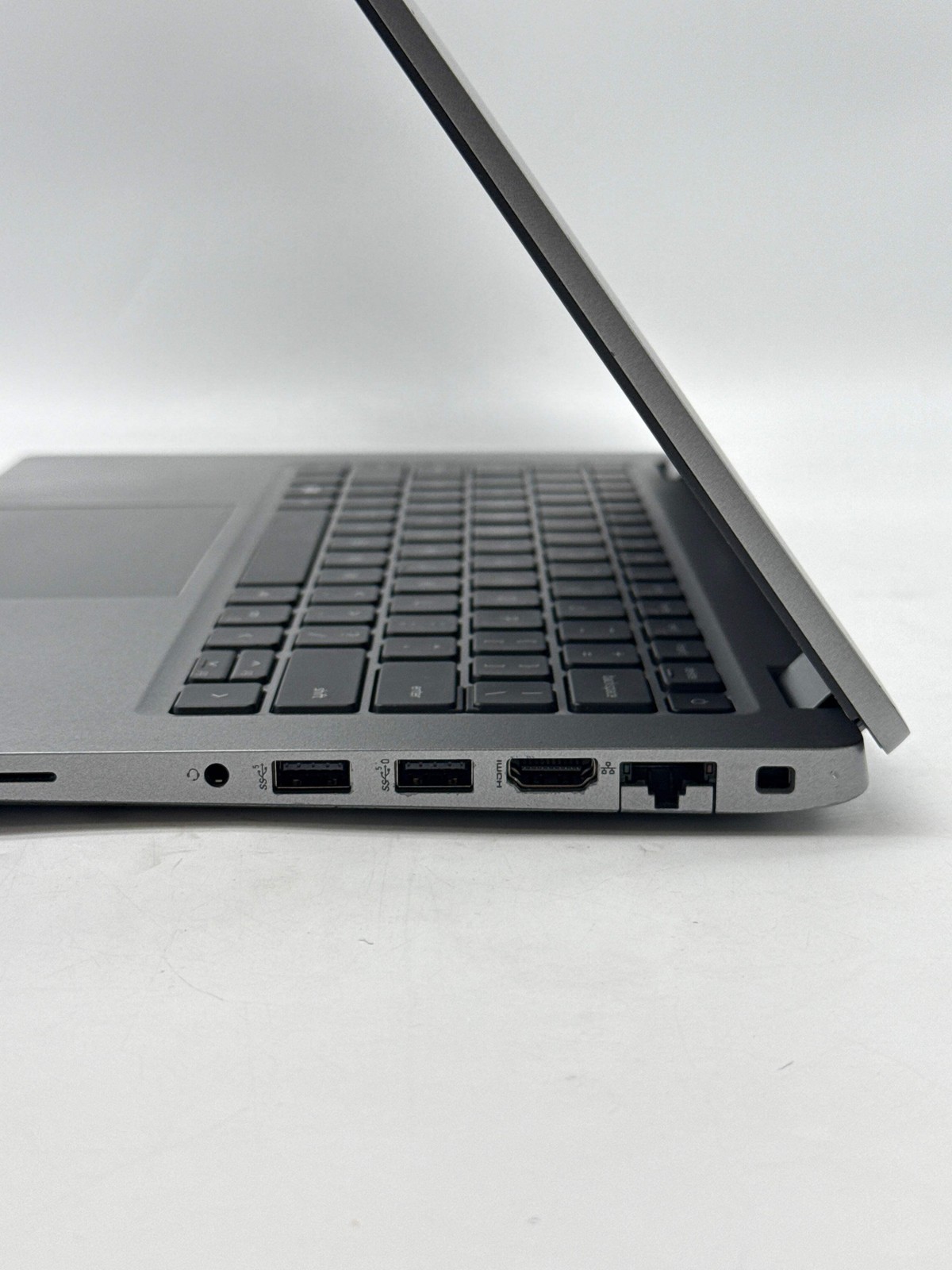 Dell Latitude 5430 14″ Intel Core i5-1235U 16GB RAM 256GB SSD – Used