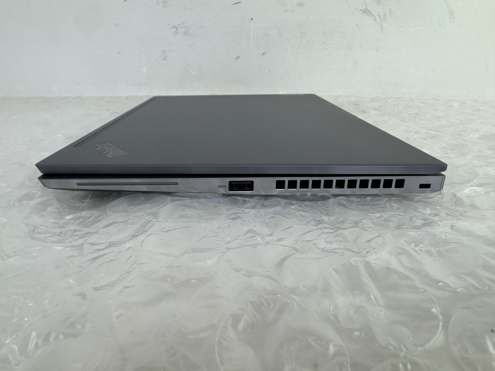 Lenovo ThinkPad T14s Gen 2 i7-1185G7 16GB No SSD/OS/AC Parts/Repair Laptop