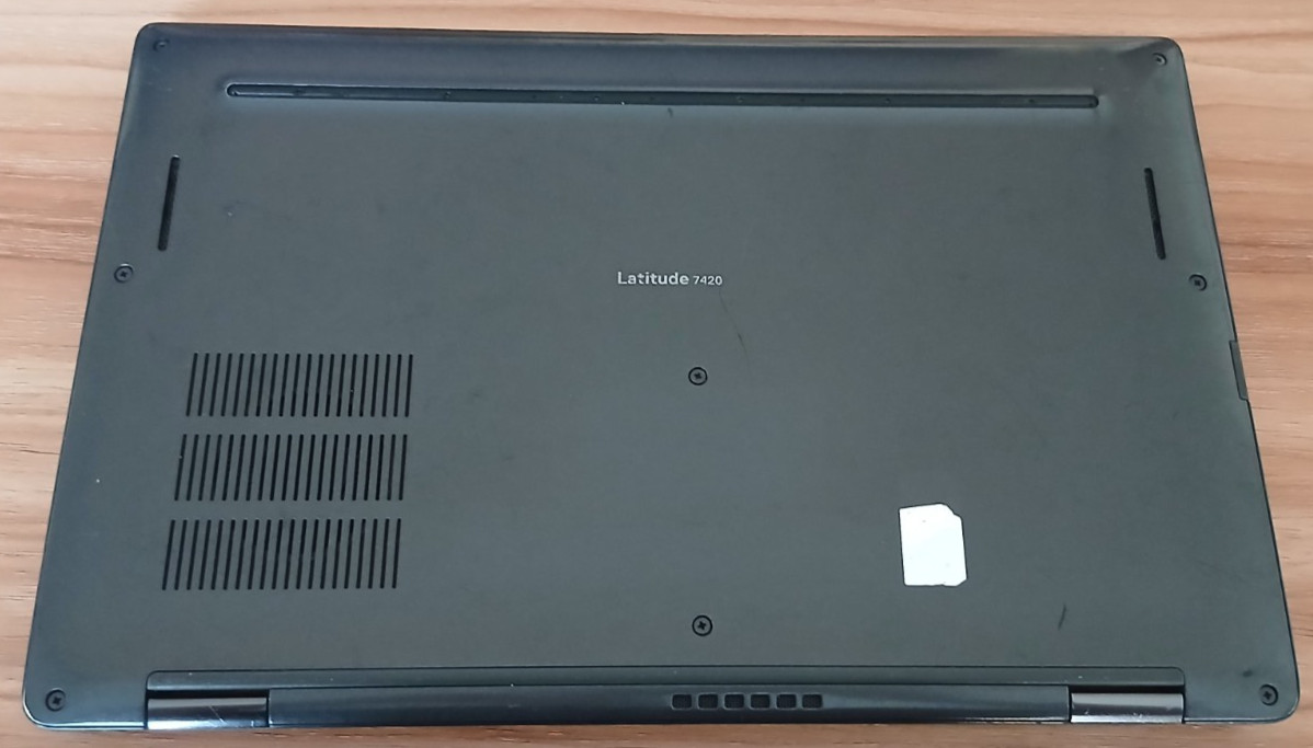 DELL LATITUDE 7420 i7-1185g7 touch screen 14″ FHD 16/256*** READ