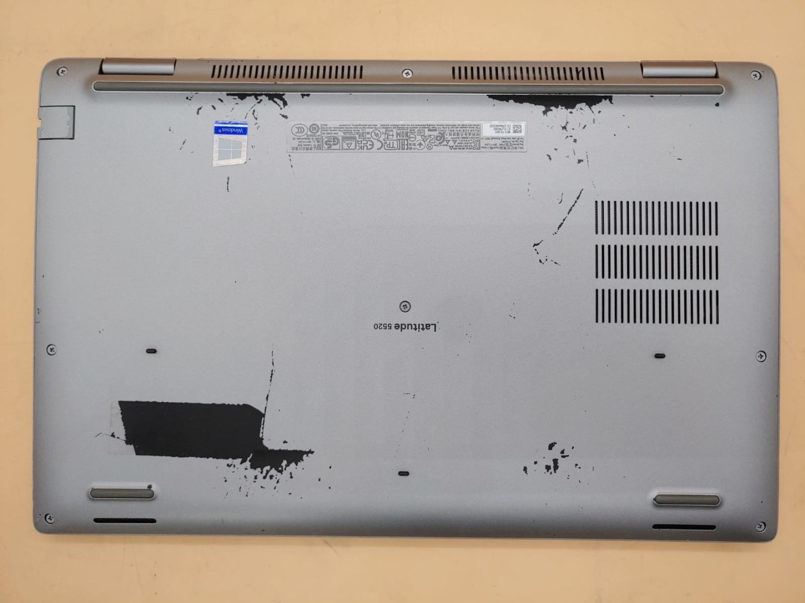 Dell Latitude 5520 15.6″ Intel i5-1135G7 8GB 256GB Win11Pro *NO A/C* ***READ****