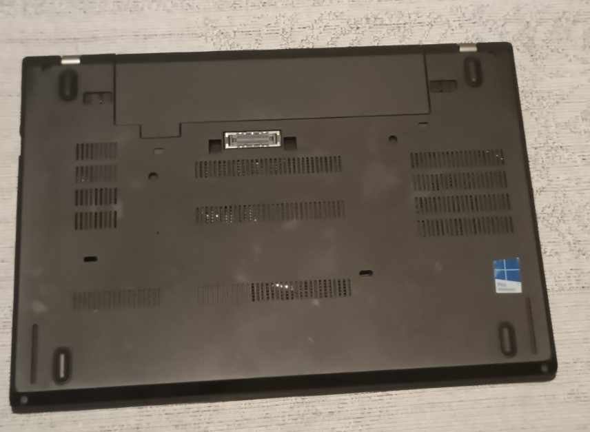 Lenovo ThinkPad T470 i5-7300U 8GB RAM 250GB SSD Win 11 + Charger