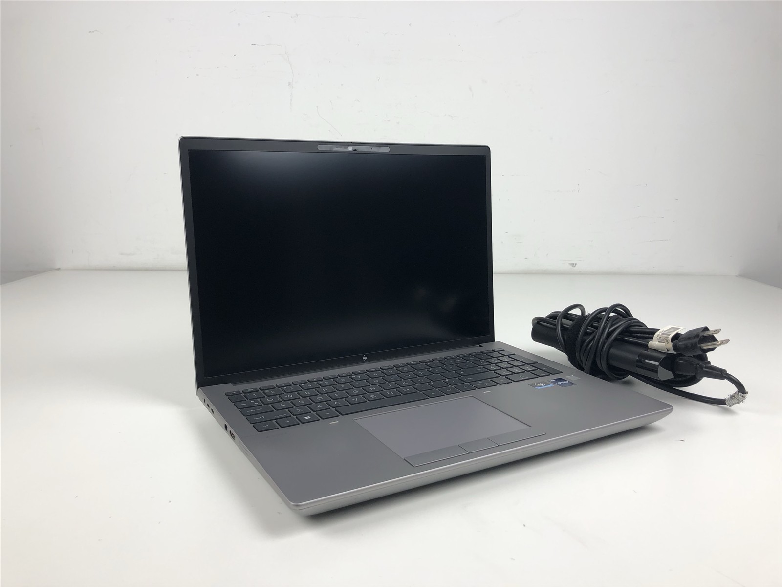 HP ZBook Fury 16 G9: Core i7-12850HX 2.1GHz – 32GB – 1TB – RTX A3000 Mobile