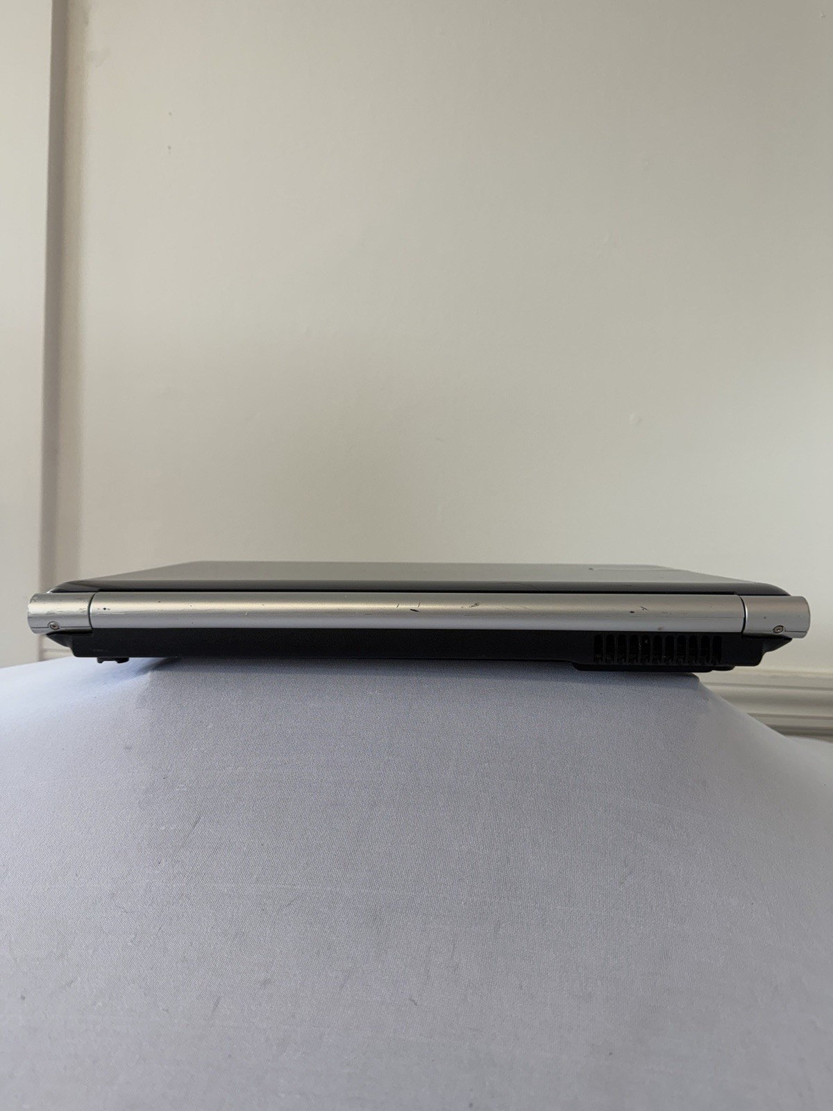 Gateway NV53-MS2285 Laptop – AMD Athlon II X2- M300 – RAM 2GB – Read Des