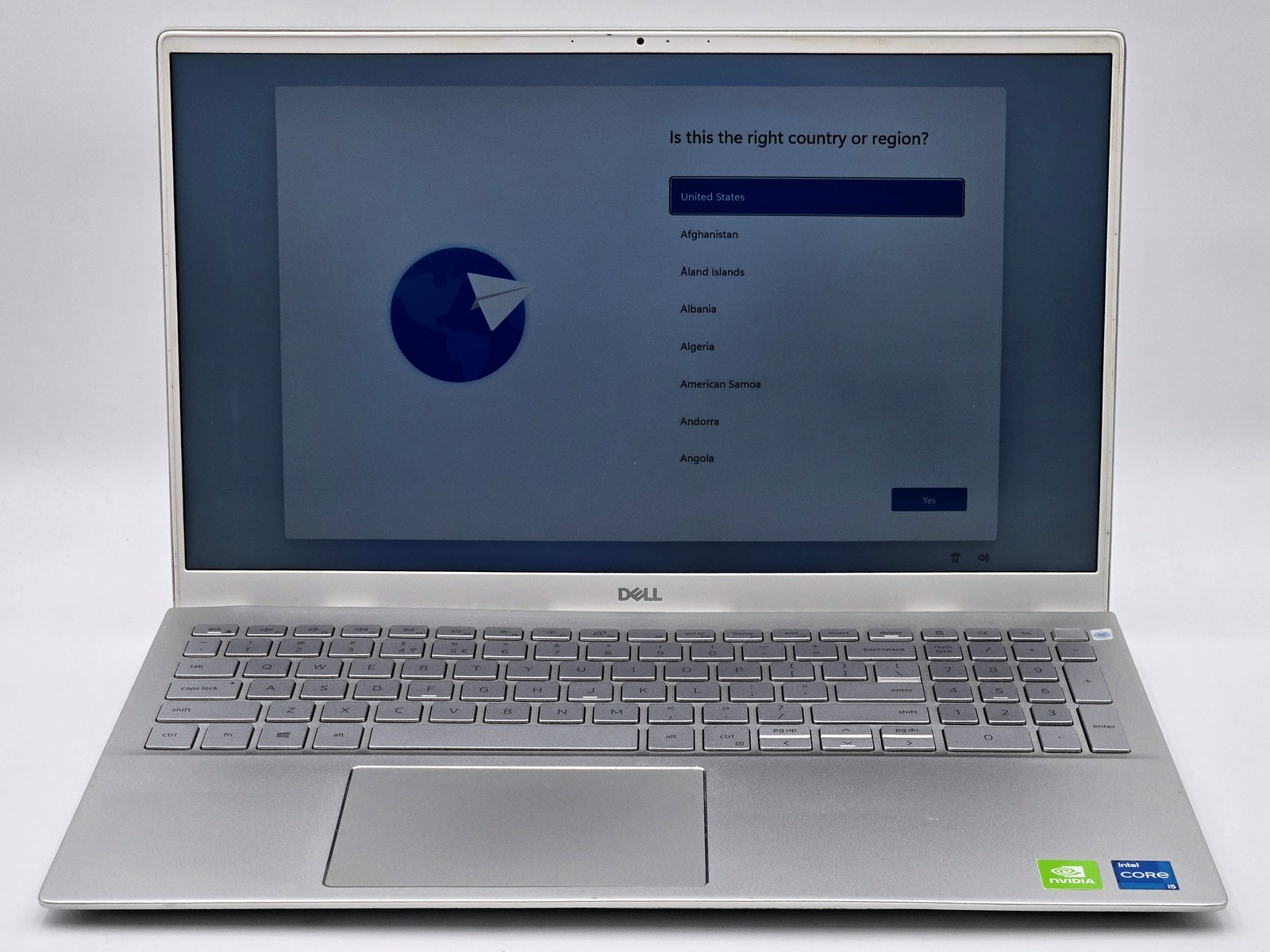 Dell Inspiron 15 5502 15.6″ FHD i5-1135G7 MX330 8GB 512GB SSD Win11
