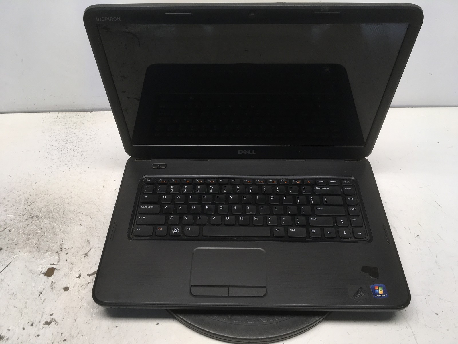 Dell Inspiron N5040 Intel i3-M380 2.53GHz 4 GB NO HDD No Batt