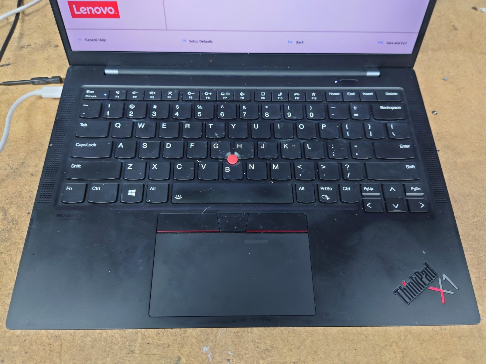 Lenovo X1 Carbon 9th Gen 14″ WUXGA i5-1135G7 8GB RAM 256GB SSD No OS