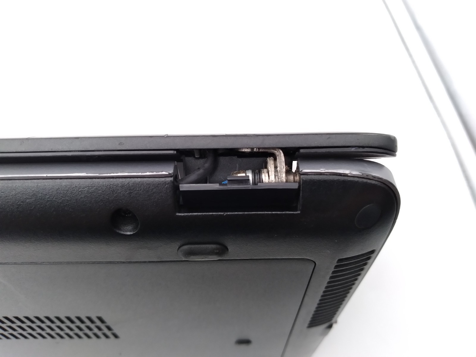 HP ELITEBOOK 850 G2 15.6″ CORE i5-5200U@2.20GHz 8GB RAM 256GB SSD Win 11 Pro