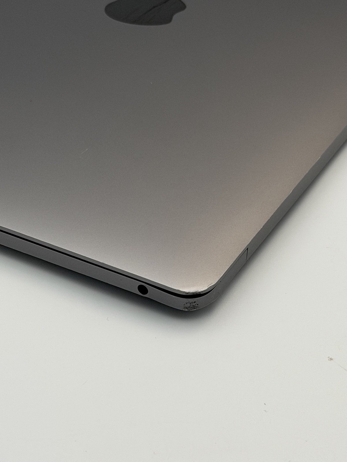 Apple MacBook Pro (13-inch) [M1] (2020) M1 8-Core 8GB RAM 256GB SSD
