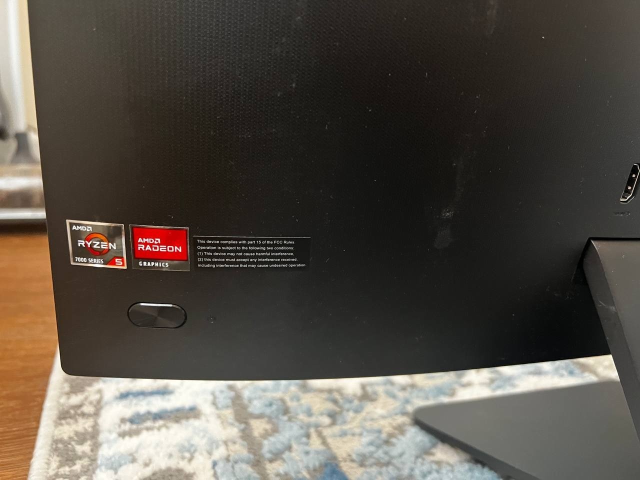 Asus All-in-one PC. Touchscreen. 23.8 inch. 16Gb ram. 500gb ssd. AMD Ryzen 5 752