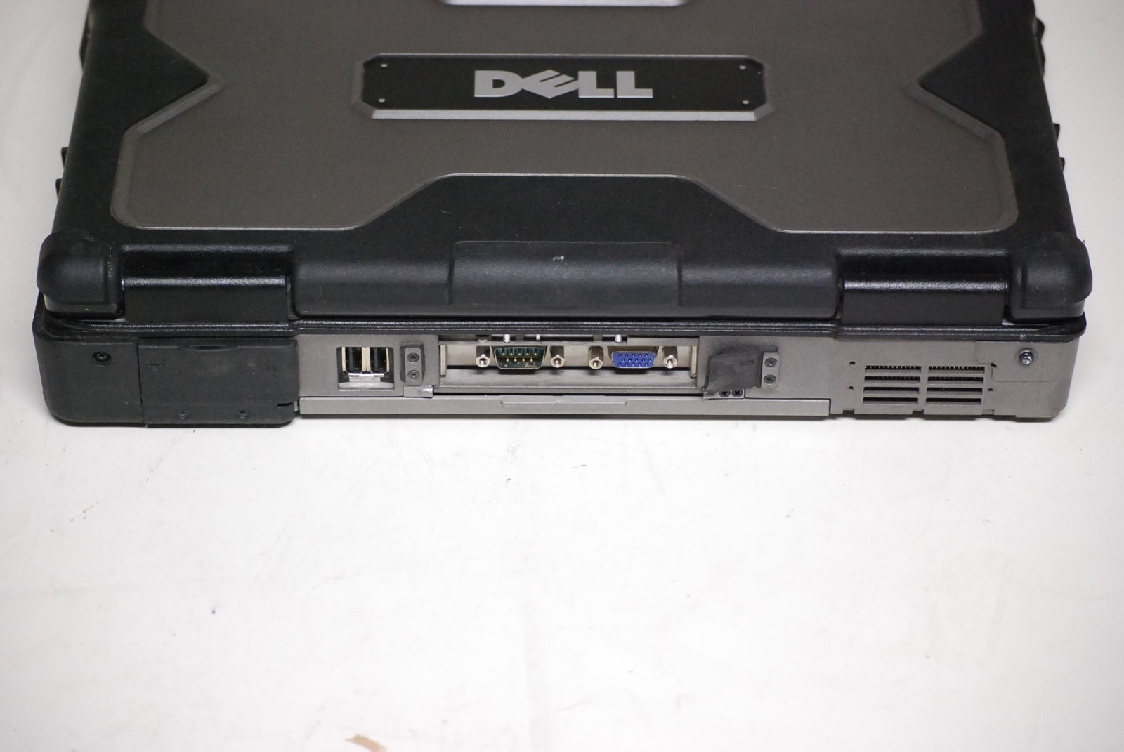 Dell XFR D630 Core 2 Duo Rugged Laptop 3gb 250g Win Xp Pro SP3 DVDRW Serial Port