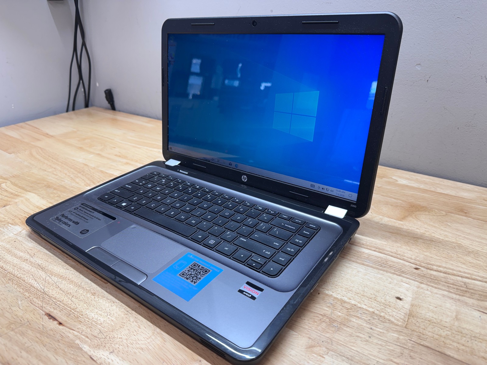 HP 2000 15.6″ Laptop AMD E300, 128GB SSD, 4GB RAM, W10