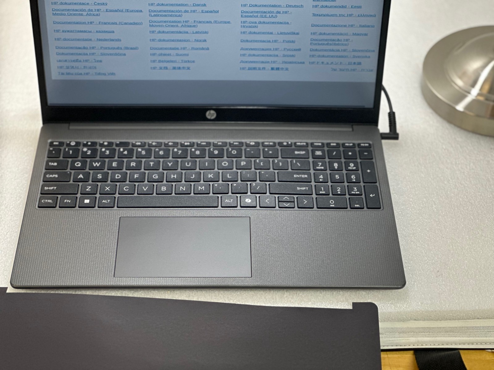 HP 255R 15.6″ FHD G10 Notebook AMD Ryzen 7 7735U (2.7GHz)512GB 16GB -READ