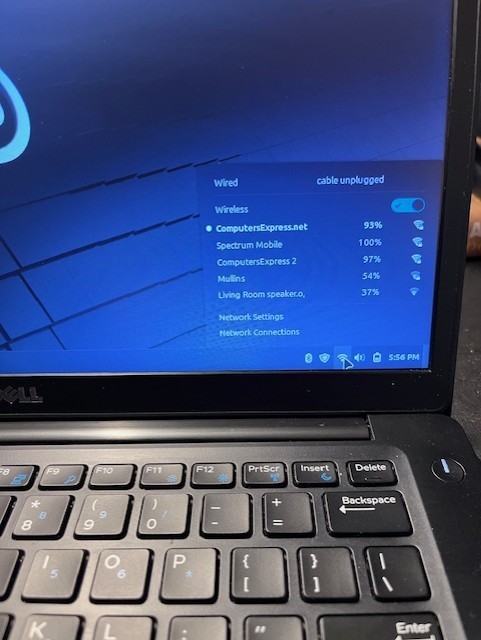 Linux Mint Fast Dell 14″ Laptop i3-7thgen 8GB 128GB SSD, New Battery, Warranty