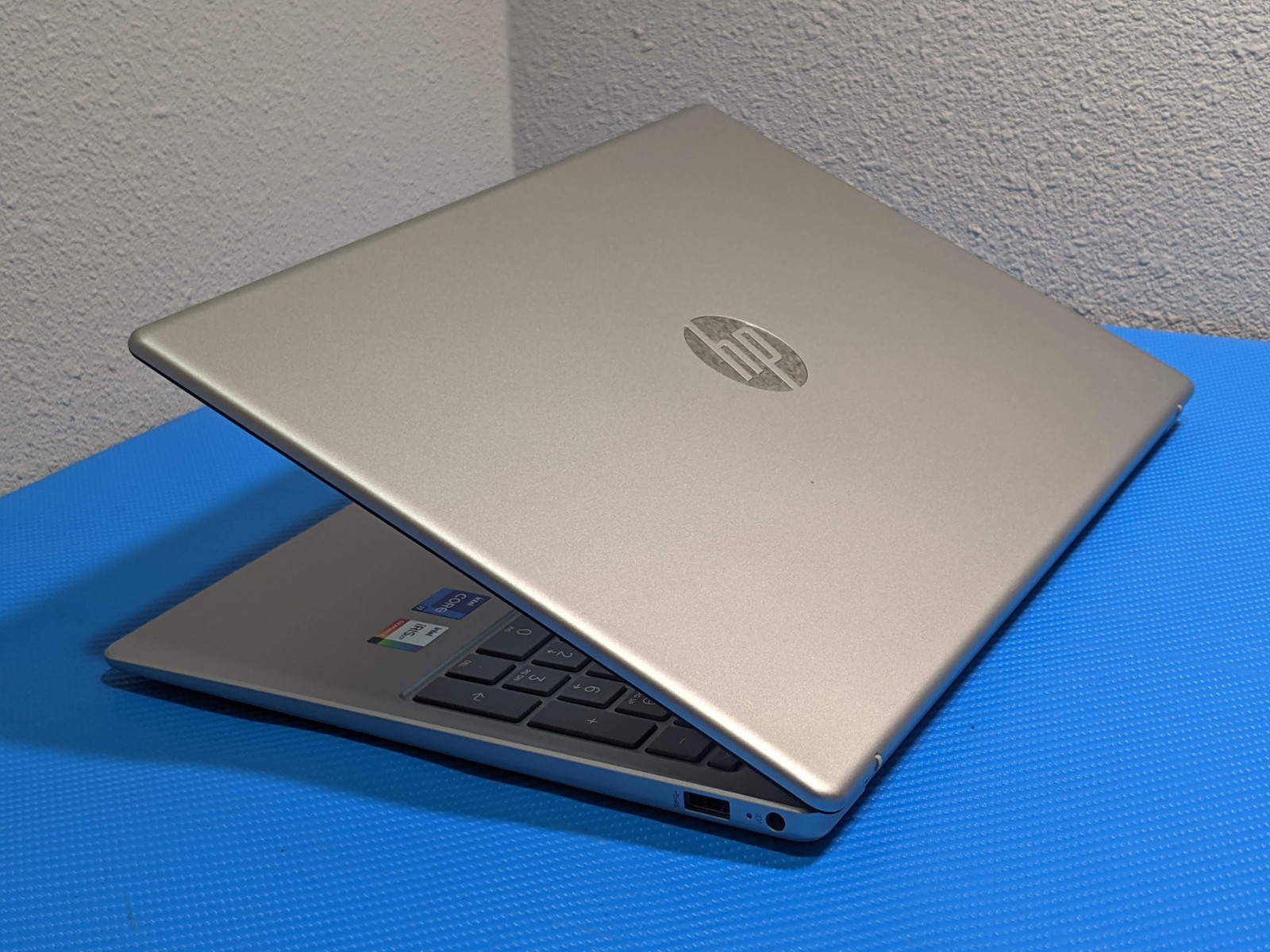 HP 15-fd0107dx 15.6″FHD TOUCH i7-1255U 1.7GHz 16GB 512GB SSD W11Home 98tt +PA