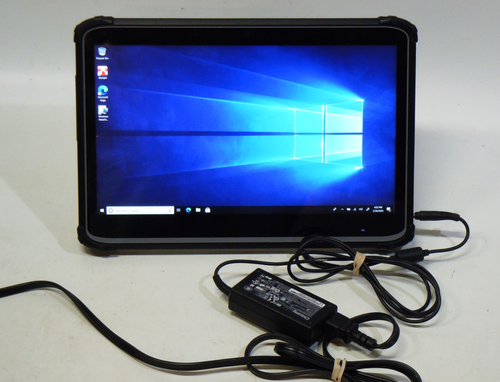 DT Research DT313 Mobile Tablet i5-5200 2.2GHz 8GB RAM 128GB SSD Windows 10 Ent