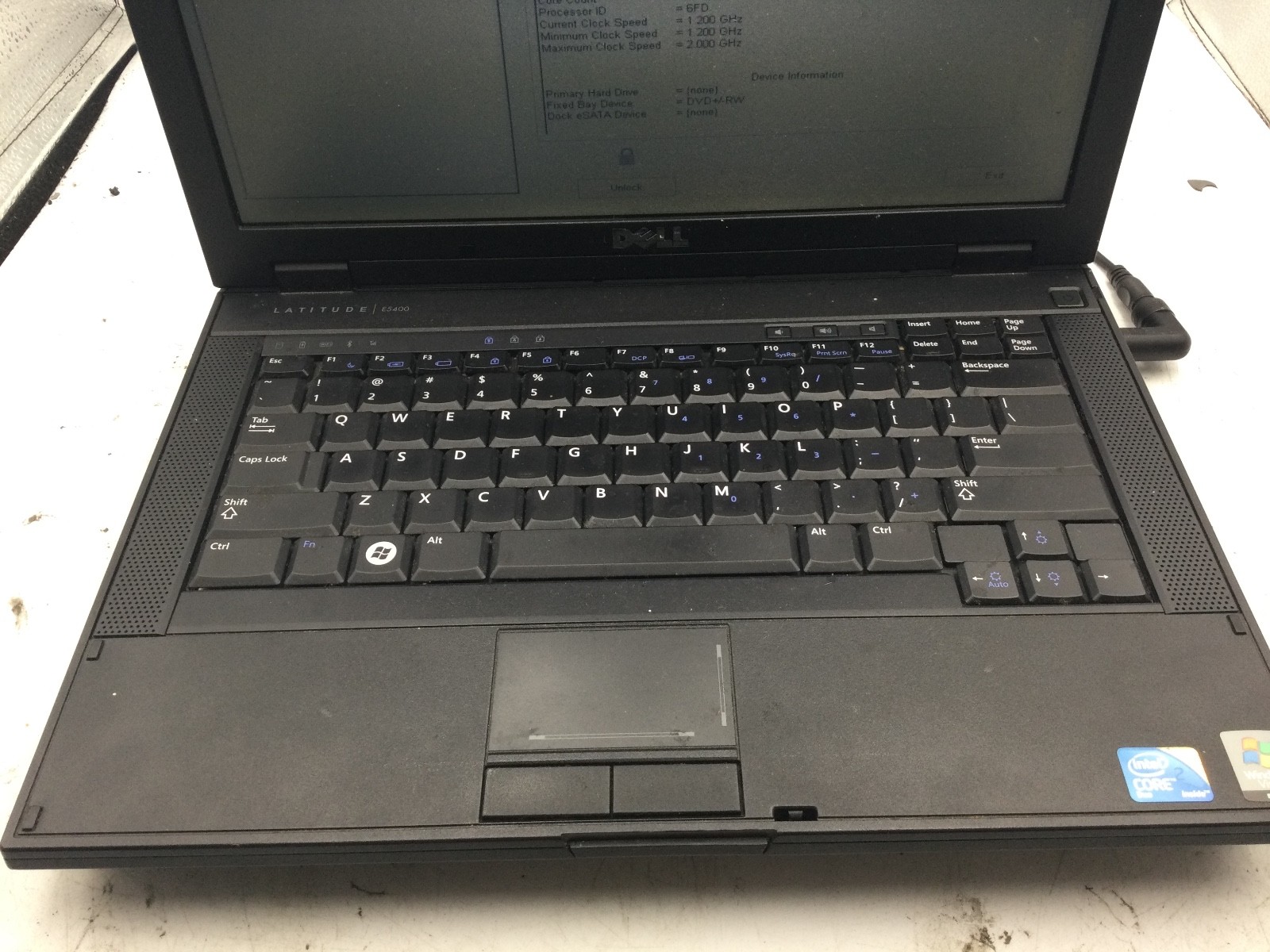 DELL LATITUDE E5400 – BOOTS TO BIOS/PW LOCKED – INTEL CORE 2 DUO – 14″ – READ-BB