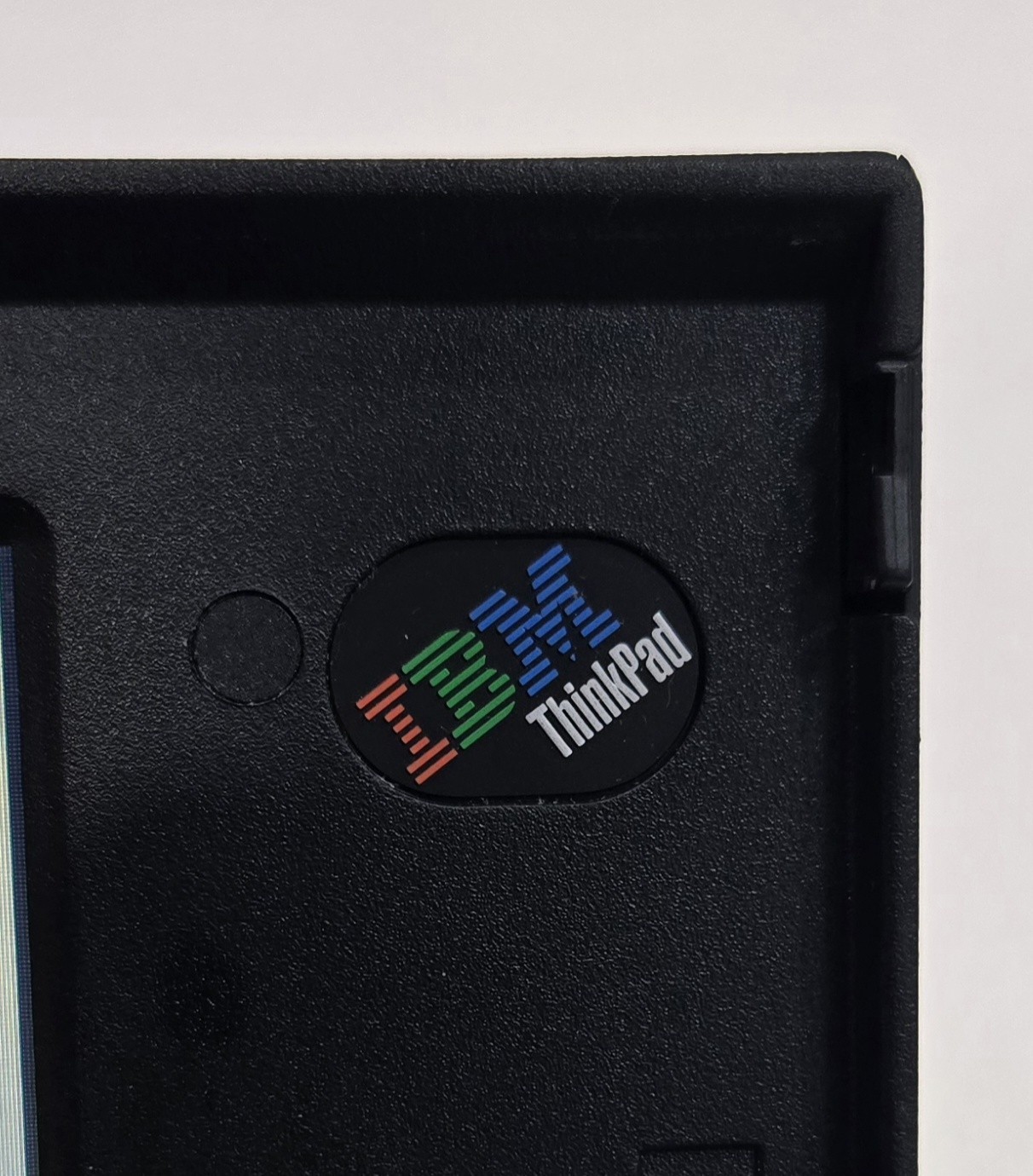 VINTAGE IBM THINKPAD 2620 ORIGINAL POWER SUPPLY ,POWERS ON BUT ISN’T FUNCTIONING