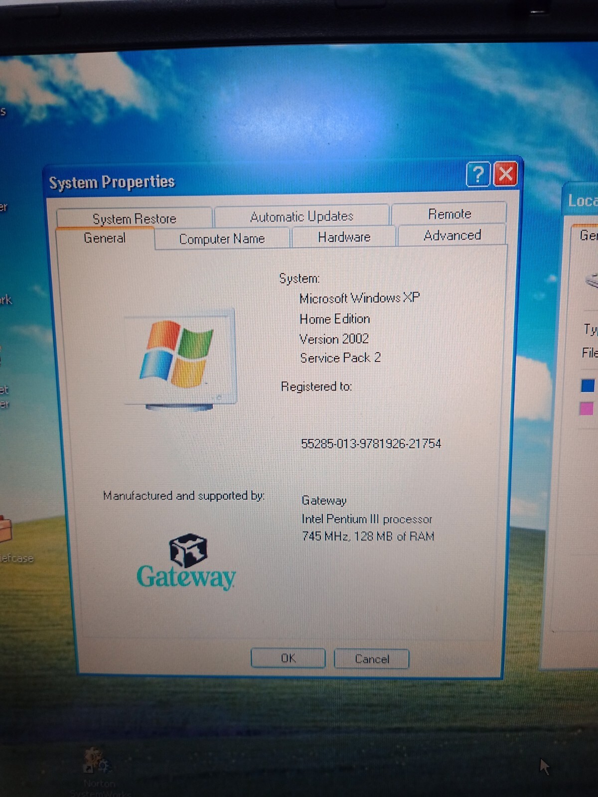 Vintage Gateway Solo 9500 Laptop Pentium III 745MHz 128MB RAM 20GB HDD WinXP