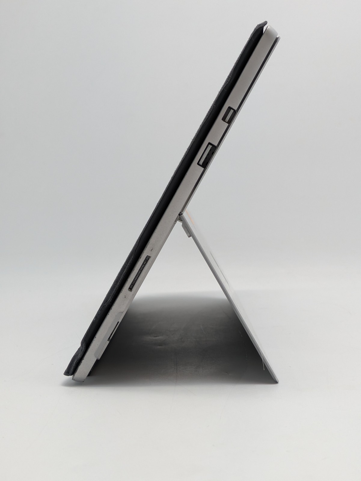 Microsoft Surface Pro 5 12.3″ Intel Core m3-7Y30 4GB LPDDR3 128GB SSD Win 11