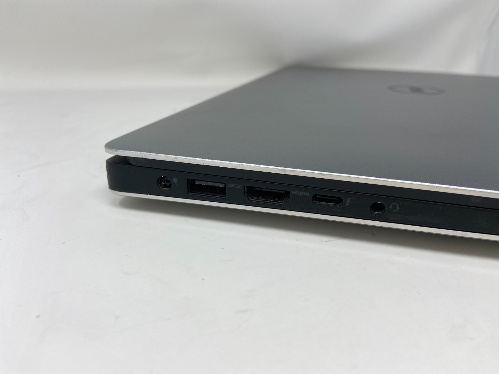 Dell Precision 5530 i7-8850H 6Core 4.3GHz 32GB 512GB SSD P2000 4GB Gaming Laptop