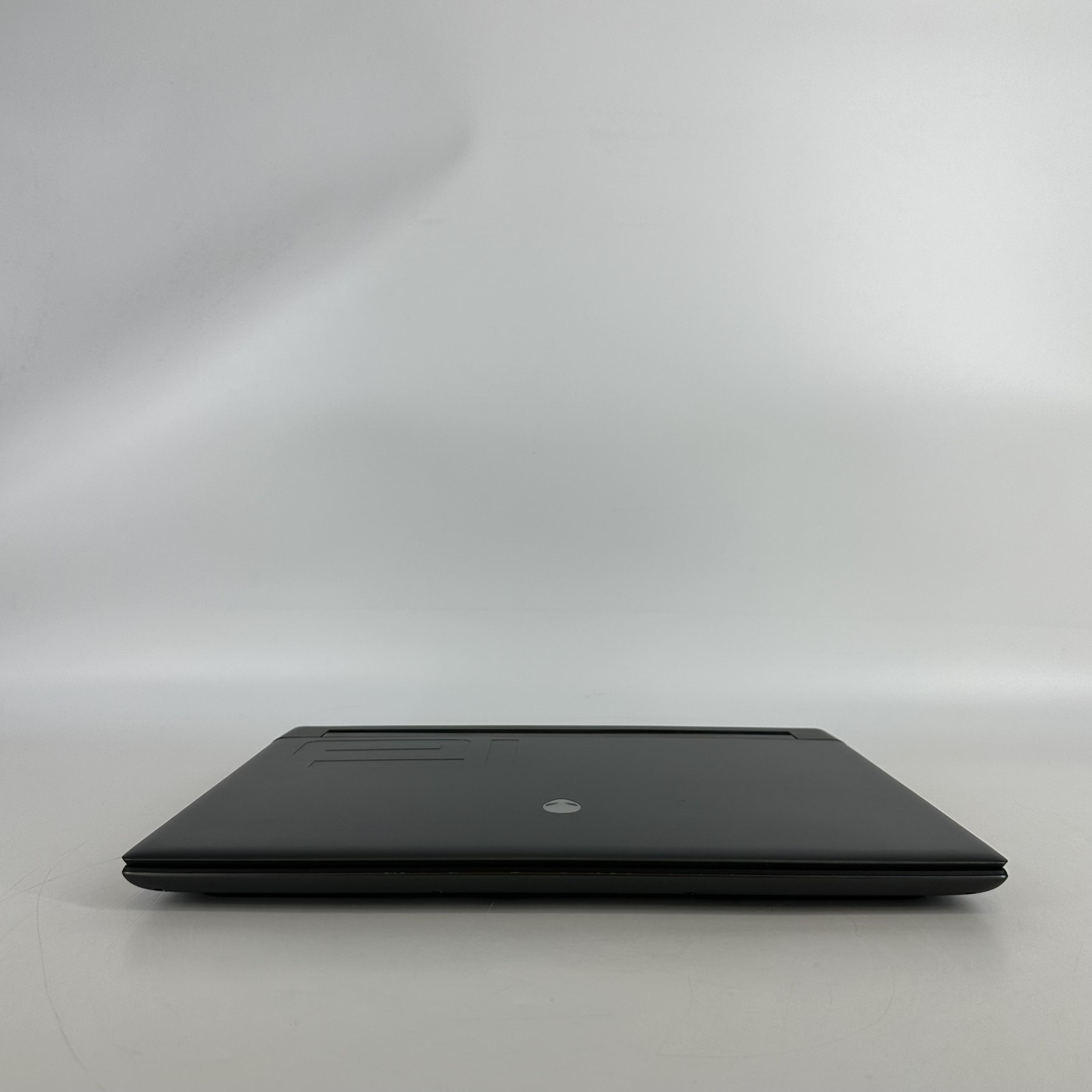 Dell Alienware M16 R1 240Hz QHD+ 2.2 GHz i9-13900HX 16GB 1TB/1TB RTX 4080 Good