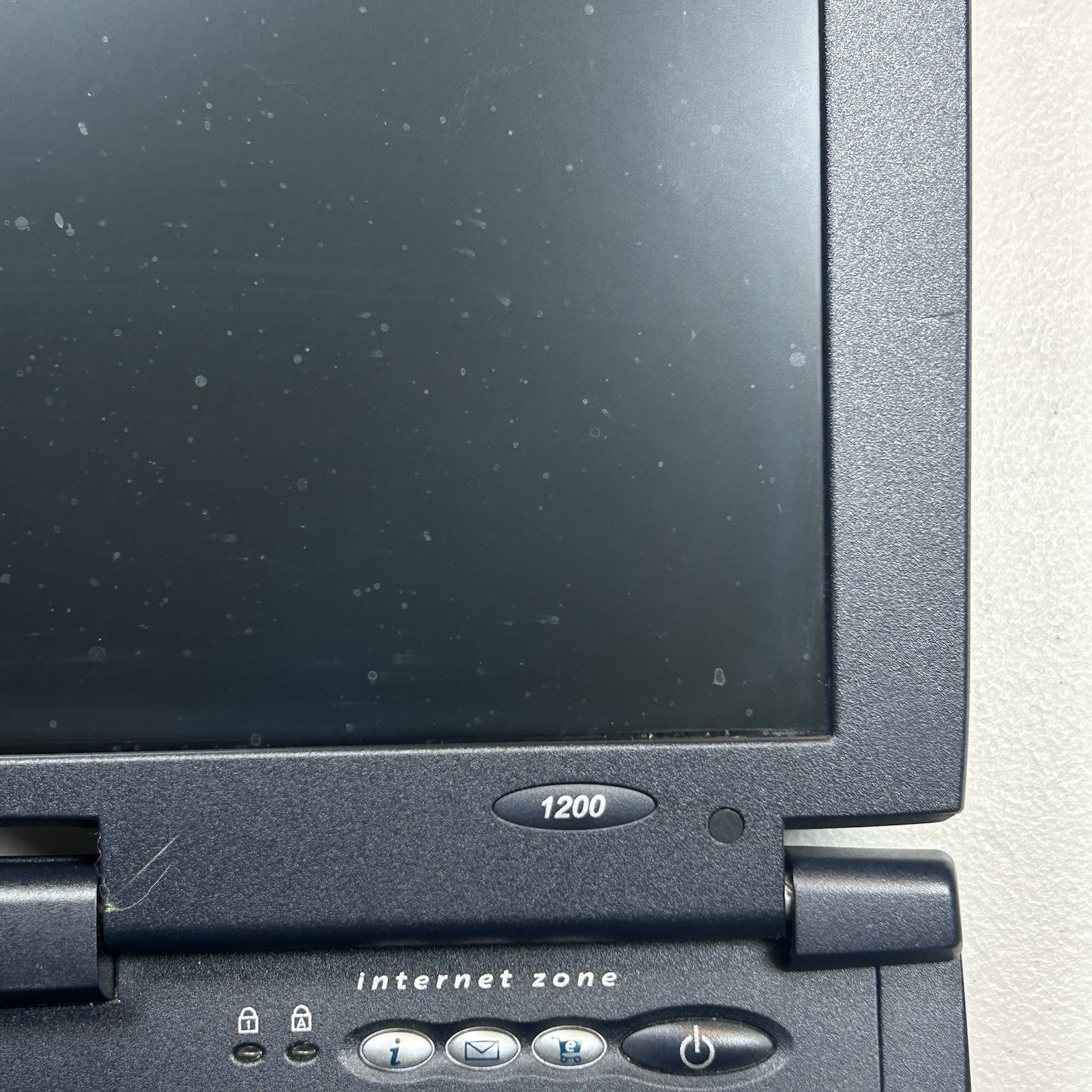 Compaq Presario Laptop CM2100 12XL401 1456VQL1Q-2 Parts Only 1200 Series READ