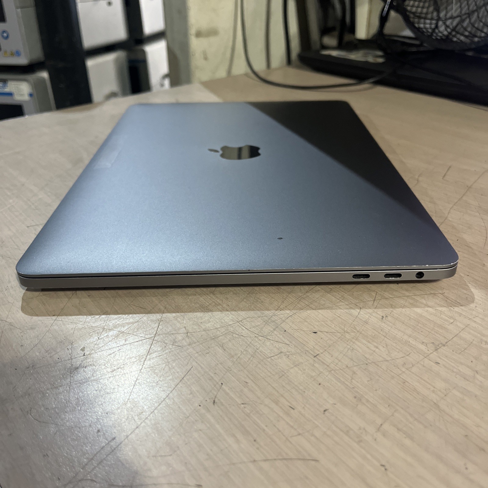 APPLE MACBOOK PRO 13″ 2020 4TB CORE I5-1038NG7 2.0GHZ 16GB RAM 512SSD
