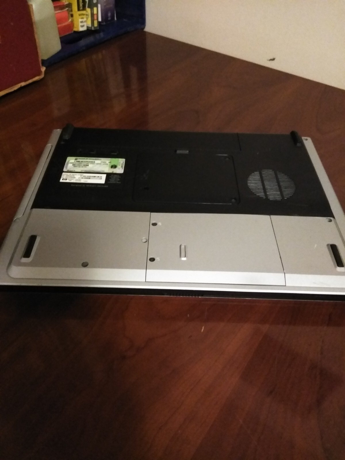 HP Pavilion dv5000 Intel Celeron 1.46 ghz 2gig ran for parts/not working