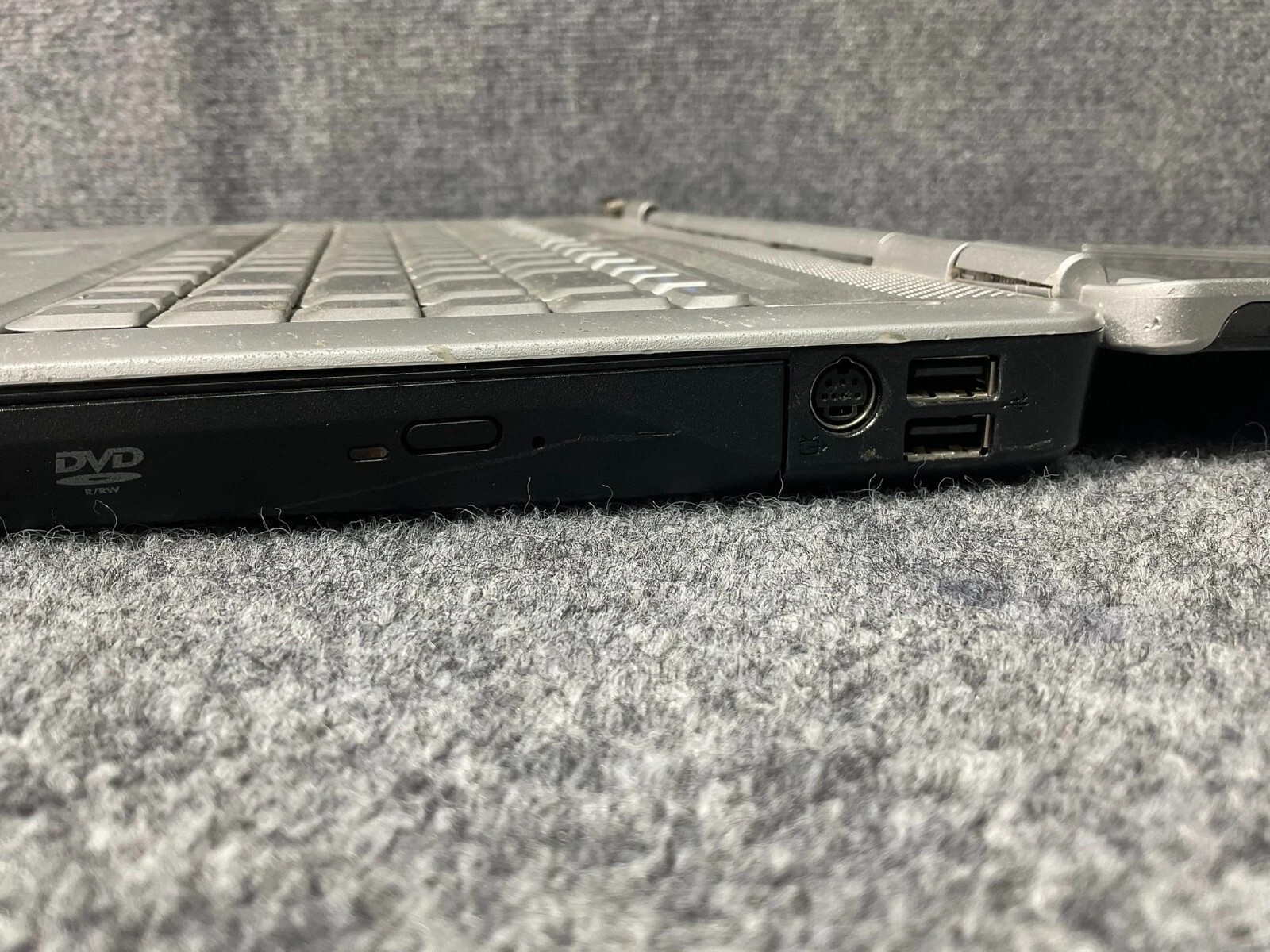 Dell Inspiron 1525 Laptop 15.4 Intel GM965 1280×800 For Parts