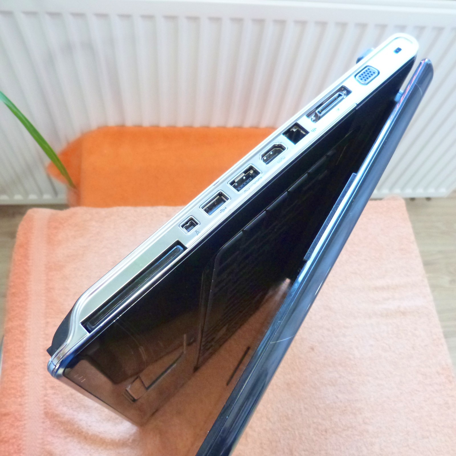HP DV8 18″ MONSTER Bolide Cinema FULLHD l 500GB SSD Windows 10 l HDMI BLURAY