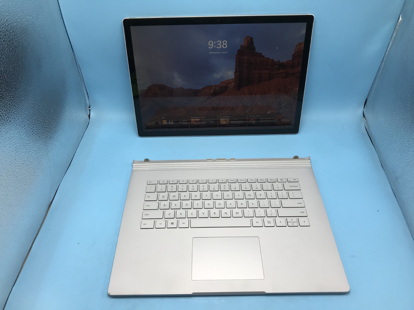 Microsoft Surface Book 3 15.5” i7-1065G7 1.30GHz 32GB 1TB GTX 1660 Ti Win 11 Pro