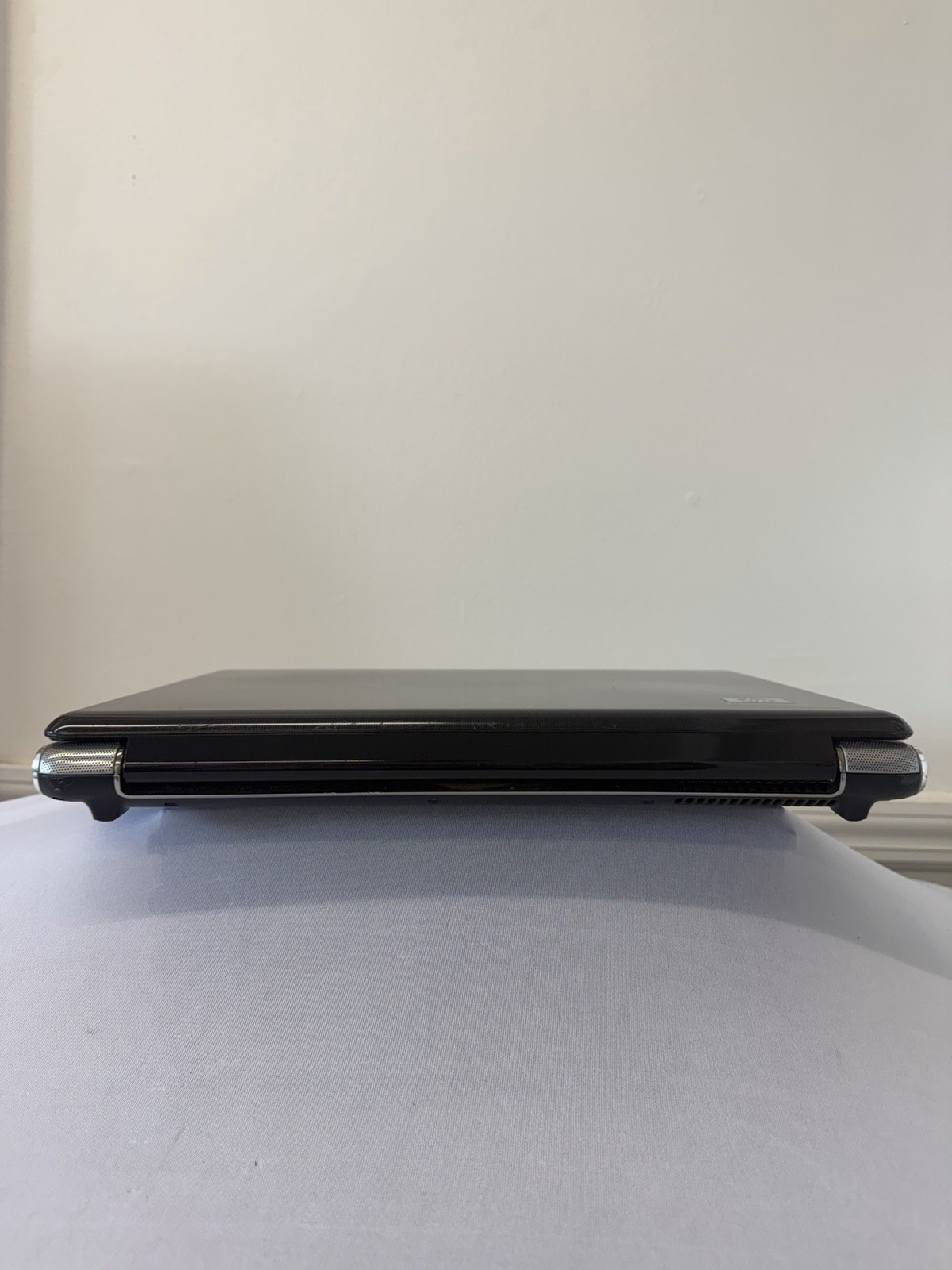 HP Pavillion dv5 Laptop – Good Screen – Intel Duo T5800 – RAM 4GB – Read Des